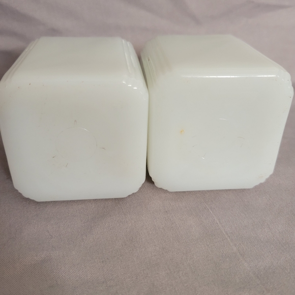 VTG Tipp City Milk Glass Salt & Pepper Shakers - Picture 2 of 10
